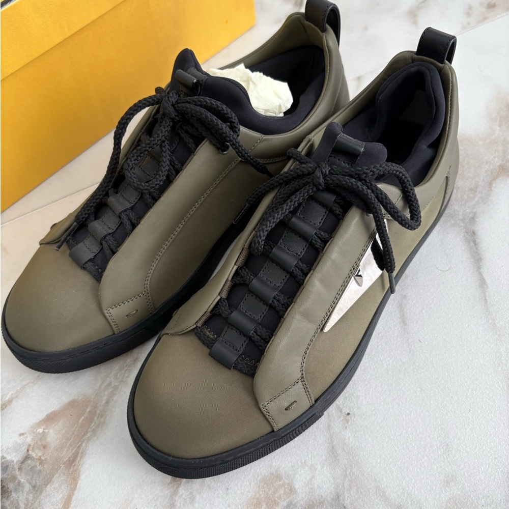 ✨ Fendi Roma Sneakers | New | Men’s 5 / Women’s 8 | Box Included